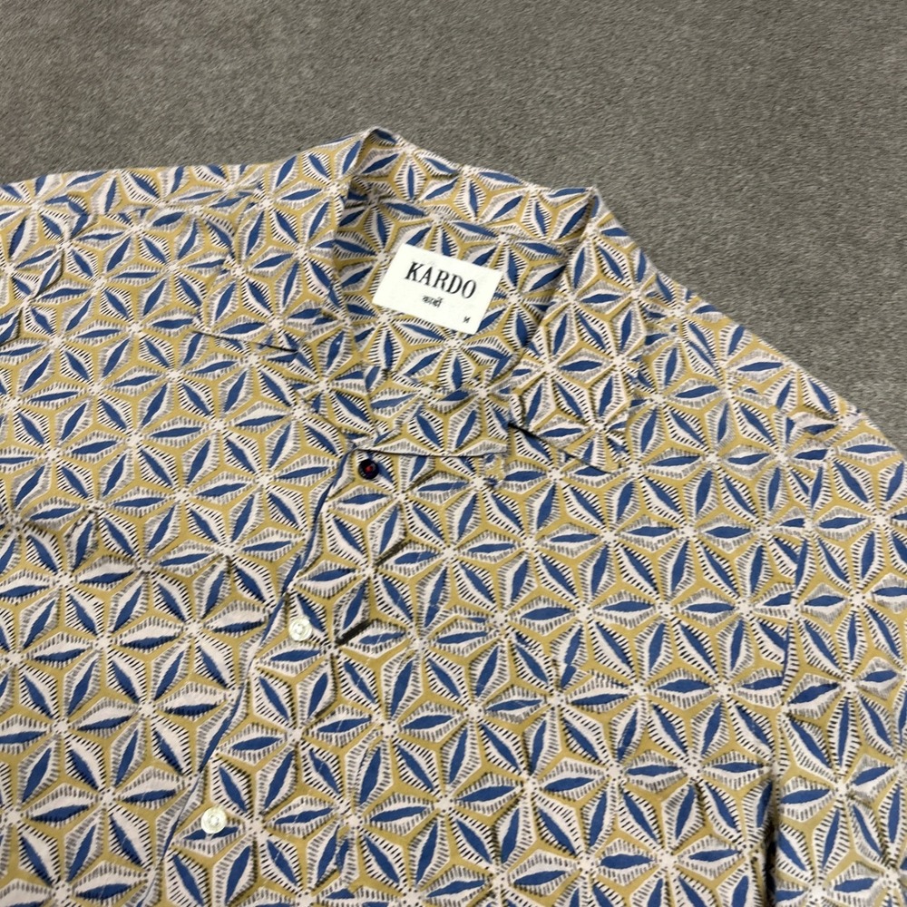 Kardo Button Up Shirt M Camp Loop Collar Abstract All Over Print Resort Retro